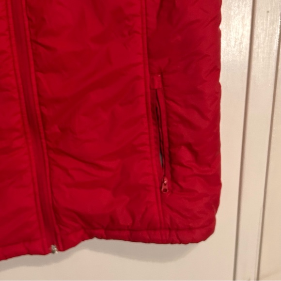 New Target Employee Red Vest Women’s Lined size medium bullseye shop pockets - Picture 4 of 7